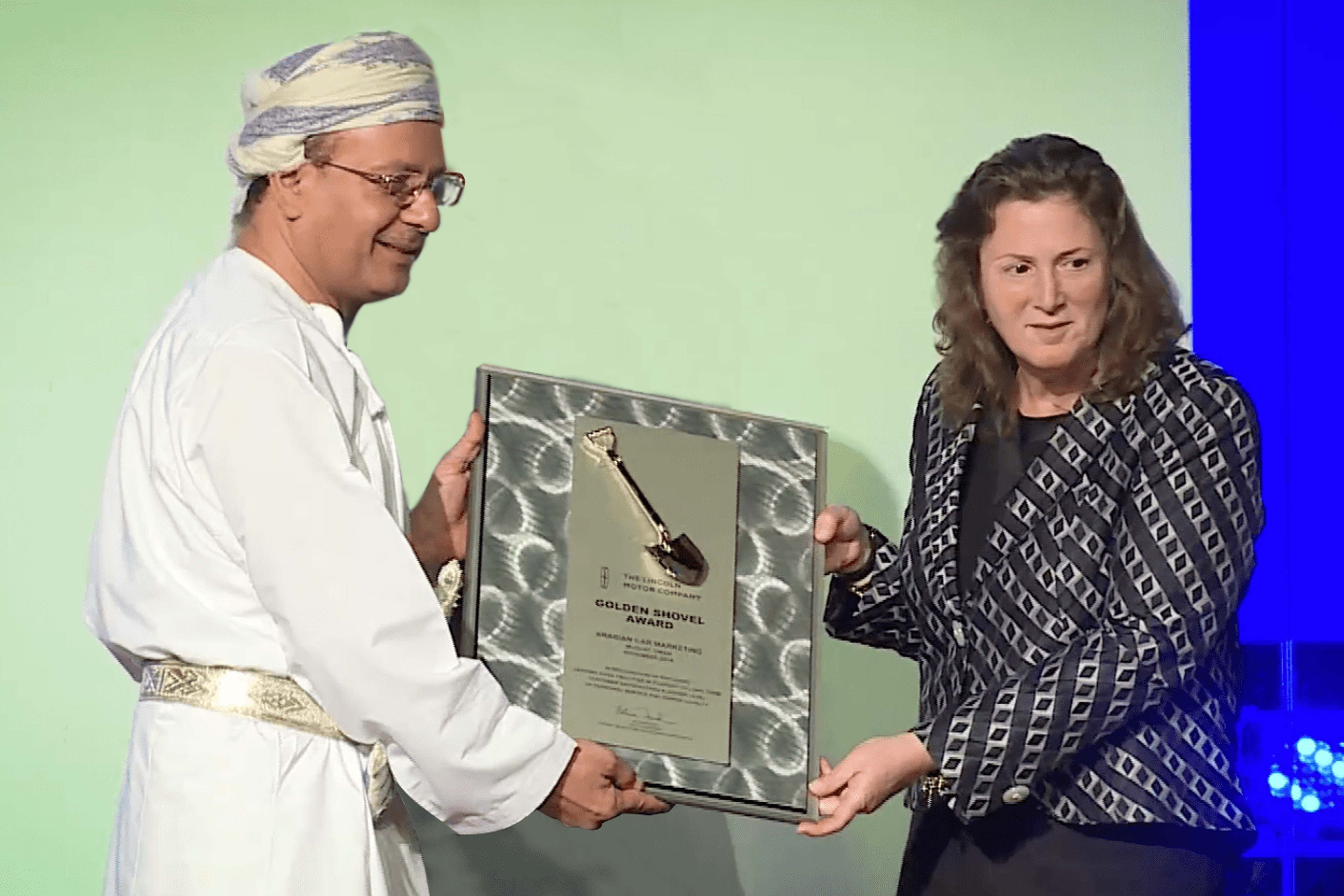 Golden Shovel award being presented to Mohammed Saud Bahwan